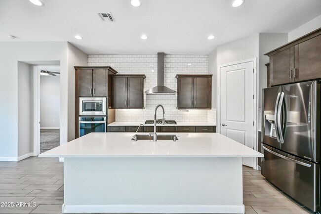 Foto del edificio - 2320 E Saguaro Park Ln