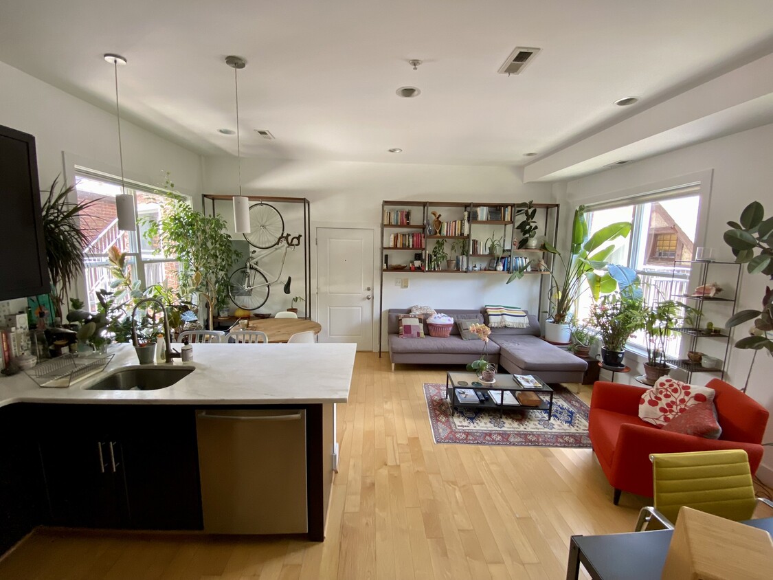 Living room - 1854 Mintwood Plz NW