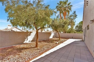 Building Photo - 3838 Birchview Ct