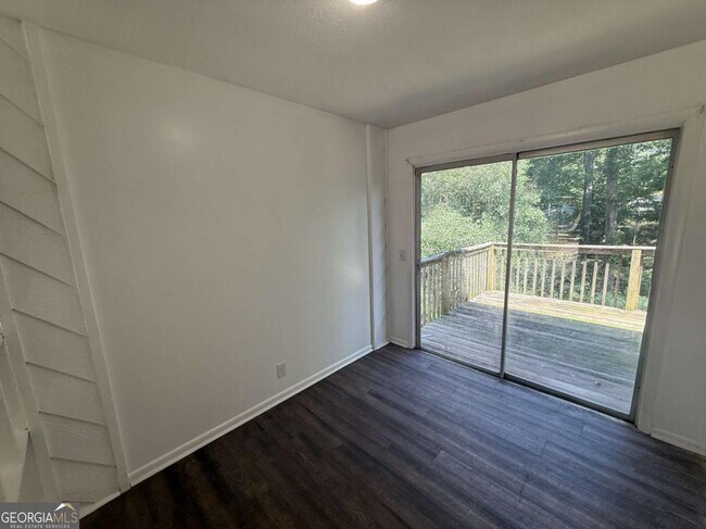 Foto del edificio - 1071 Laurel Ln NW