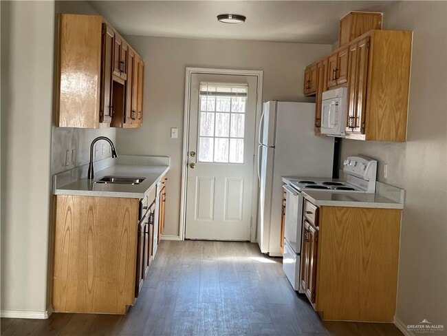 Foto del edificio - 13 Dora Jeanne Dr