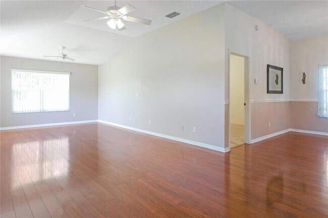 Building Photo - 21701 Queen Mary Ct
