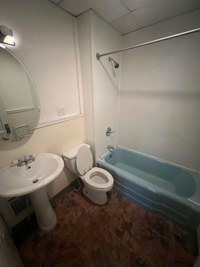 Foto del edificio - 217-19 Liberty St