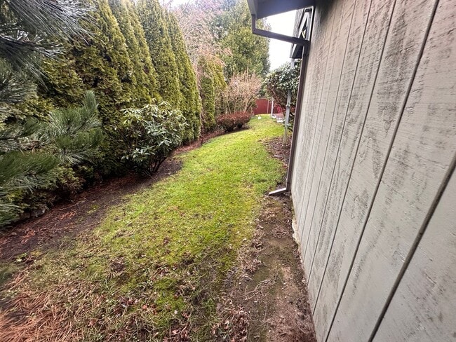 Building Photo - 14441 NE Morris Ct