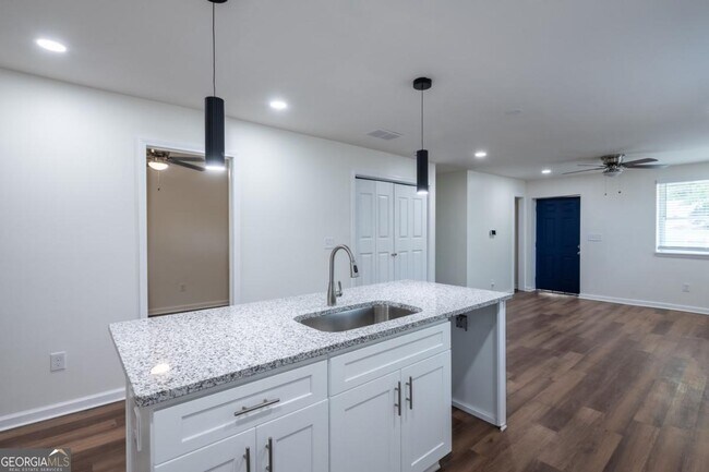 Foto del edificio - 450 Paines Ave NW