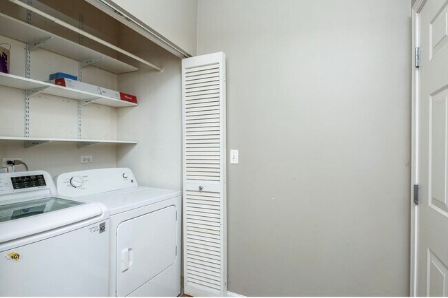 Foto del edificio - 1407 S Halsted St