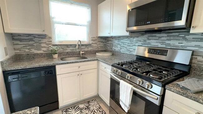 Foto del edificio - 3128 59th St S