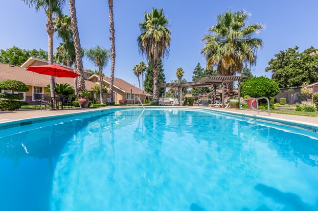 Building Photo - Providence Pointe