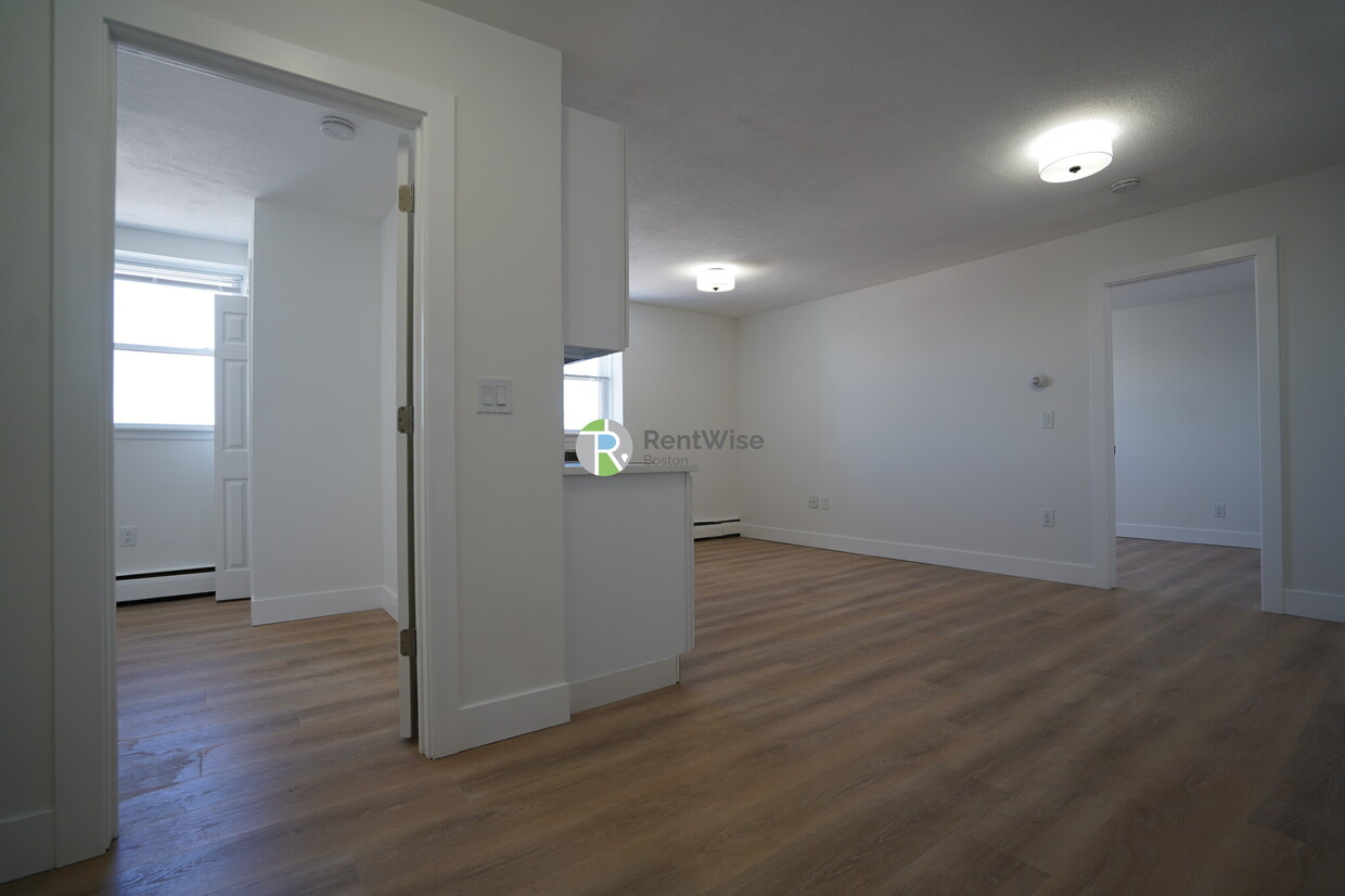 Foto principal - 740 E 7th St