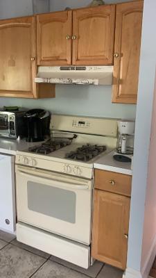 Primary Photo - 391 Newtonville Ave