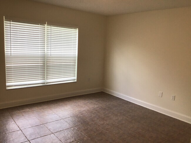 Foto del edificio - 4315 Stonefield Dr