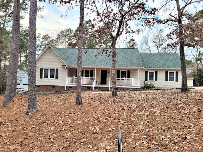 Building Photo - 567 Creekridge Rd