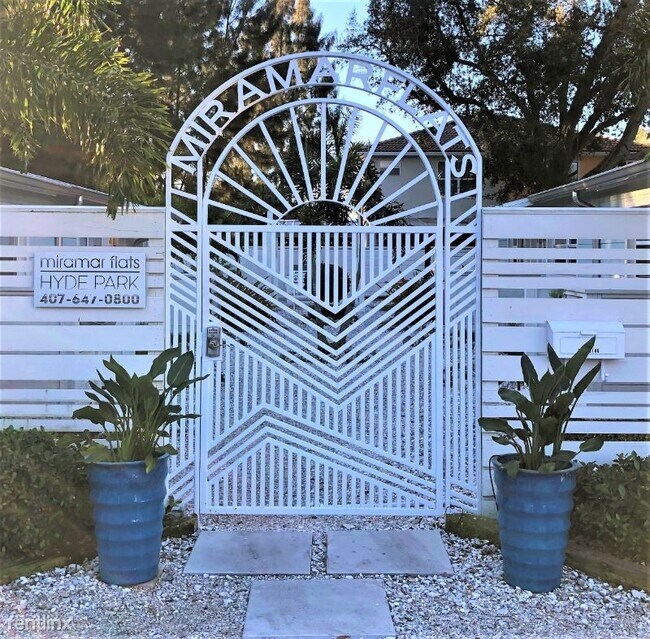 Foto del edificio - 3104 W San Juan St