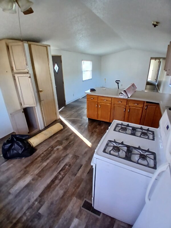 Foto del edificio - 905 W 37th Ave