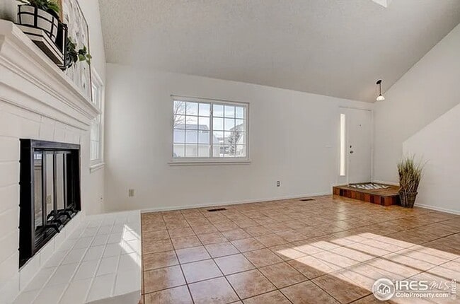 Building Photo - Cozy 2 Bedroom Townhome in West Fort Collins