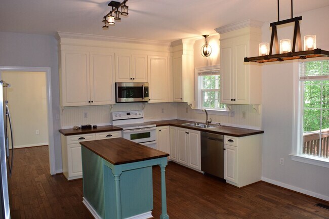 Foto del edificio - Great house in Top school district Innsbrook area