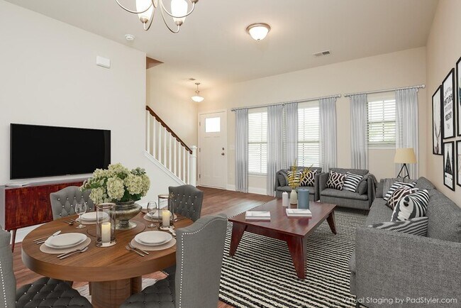 Building Photo - Beautiful New Townhome Community in Goose ...