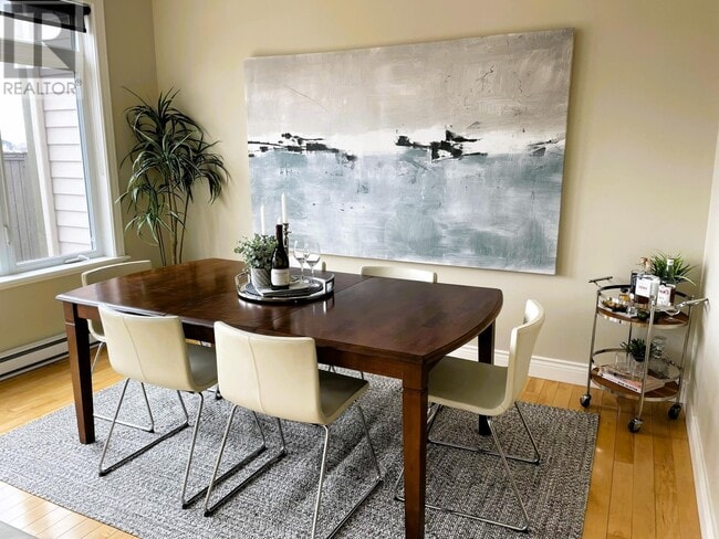 Building Photo - 28 Lions Cres