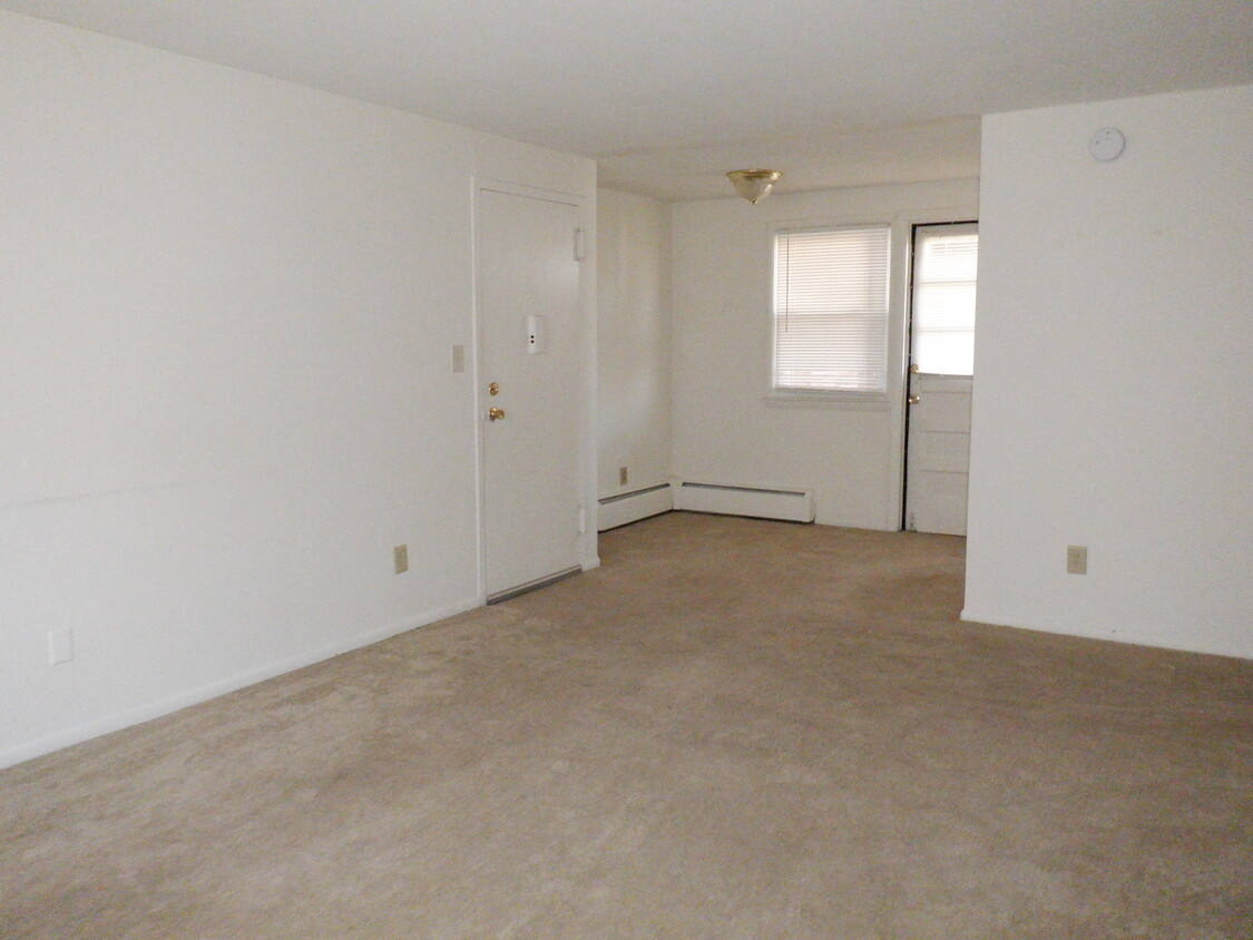 Primary Photo - 74 Orchard St