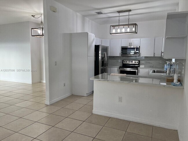 Building Photo - 6101 SW 159th Ct