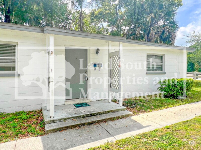 Foto principal - 742 Park Hill Ave