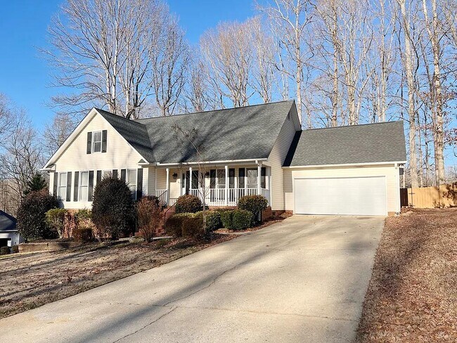 Foto del edificio - 210 Torrey Ct