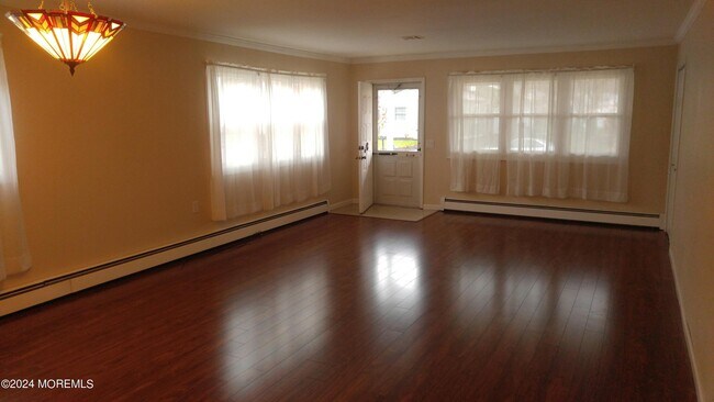 Foto del edificio - 48 Rodhos St