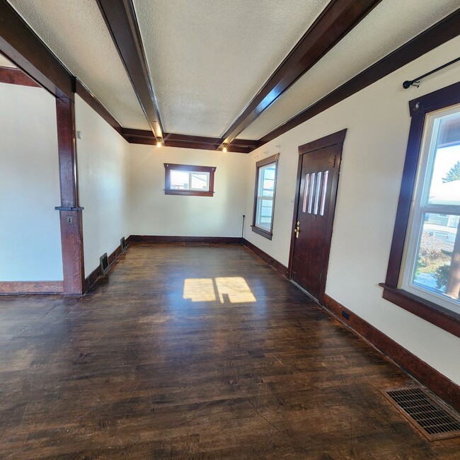 Building Photo - 2039 S Arizona St