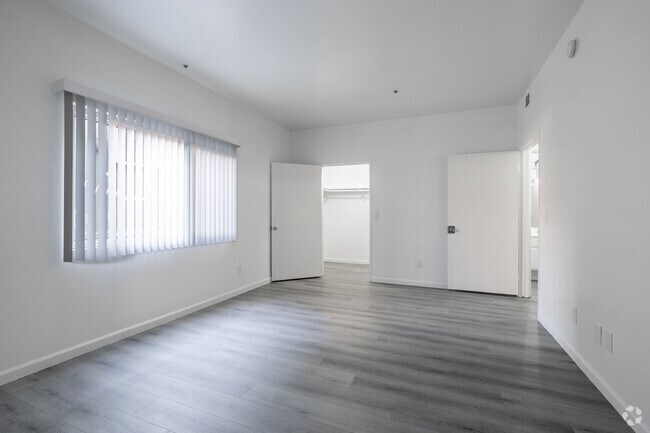 1HAB, 1BA - 724 ft² - Highland Villa Apartments