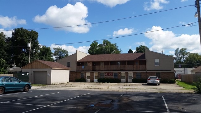 Building Photo - 719 W 13th