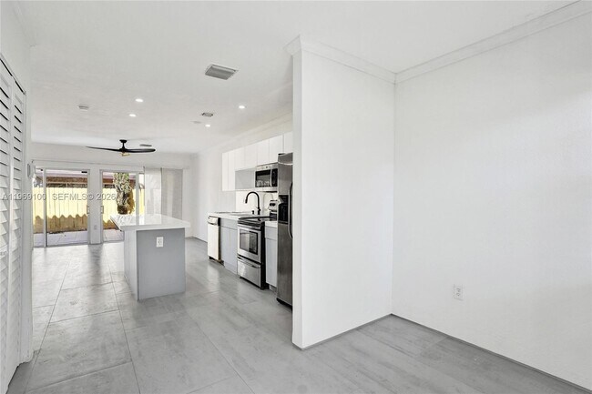 Building Photo - 7783 SW 94th Ln