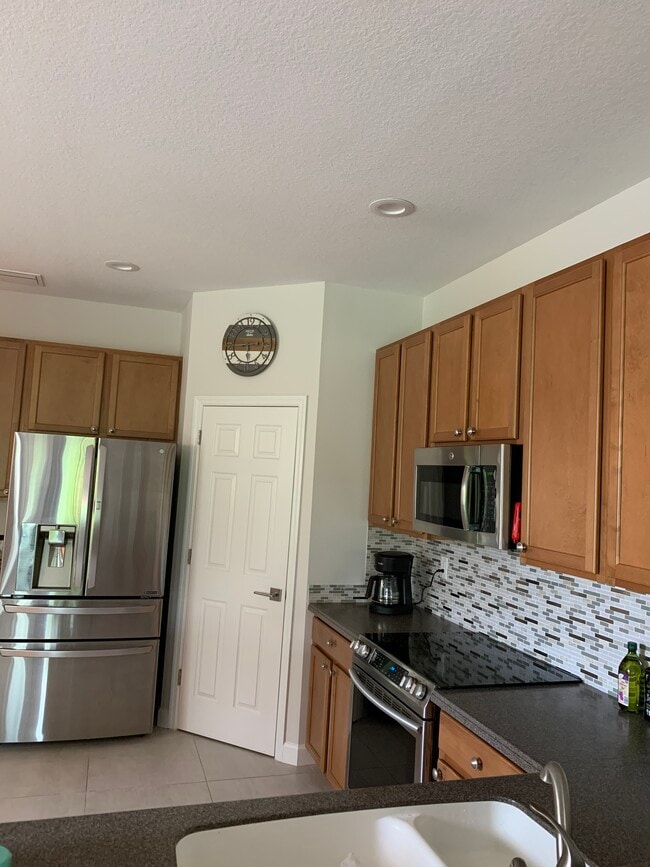 Foto del edificio - 1338 Grantham Dr