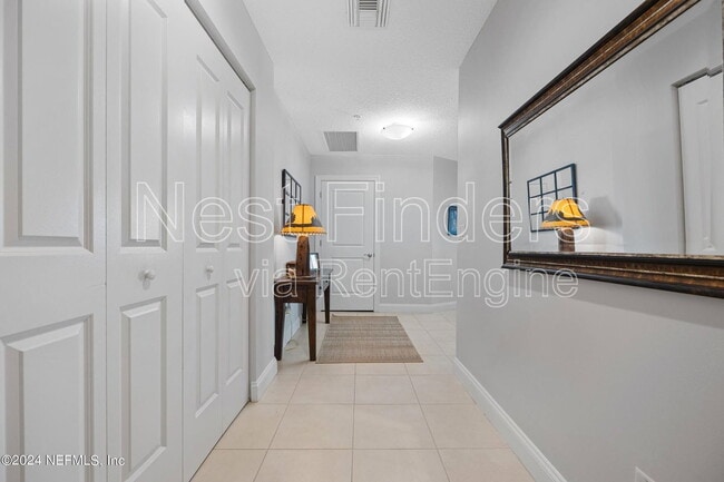 Building Photo - 1431 Riverplace Blvd