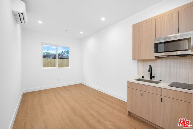 Foto del edificio - 5225 20th St