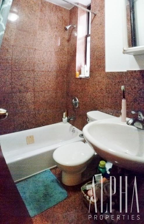 Foto del edificio - 114 E 97th St