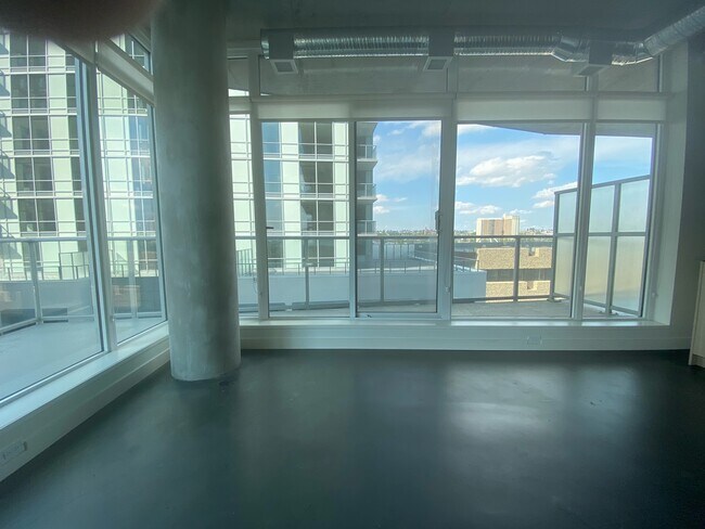 Photo du bâtiment - 624-628 8 Ave SE