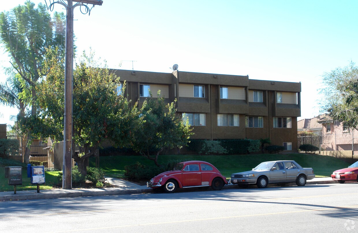 Primary Photo - Panorama City Apartments Ii