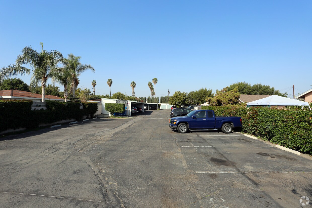 Foto principal - The Groves Apartments