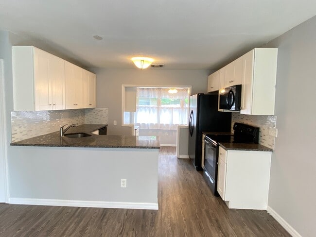 Building Photo - 2603 musselwhite avenue