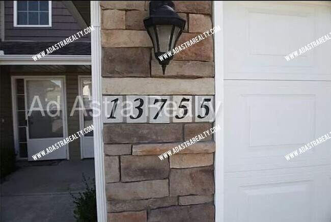 Foto del edificio - Beautiful Townhome in Platte City-Availabl...
