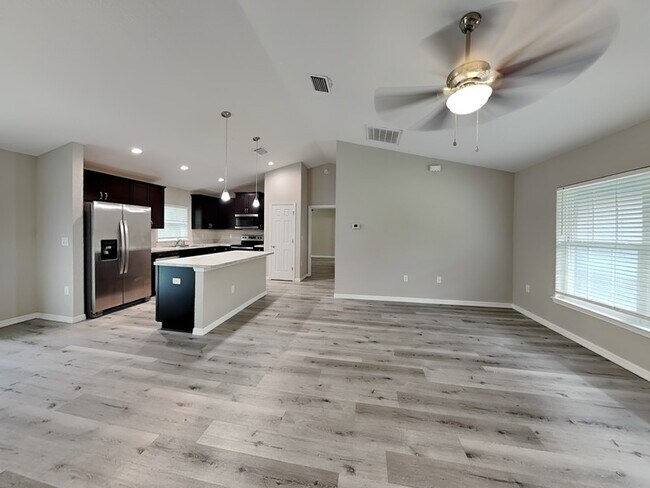 Foto del edificio - 1984 W Magenta Dr