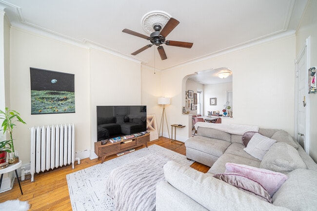 Building Photo - 508 Hudson Ave