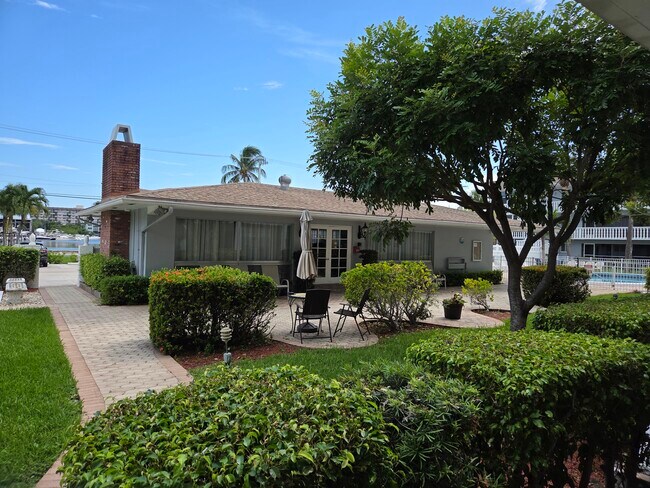 Patio and Community Clubhouse - 1965 SE 5th Ct