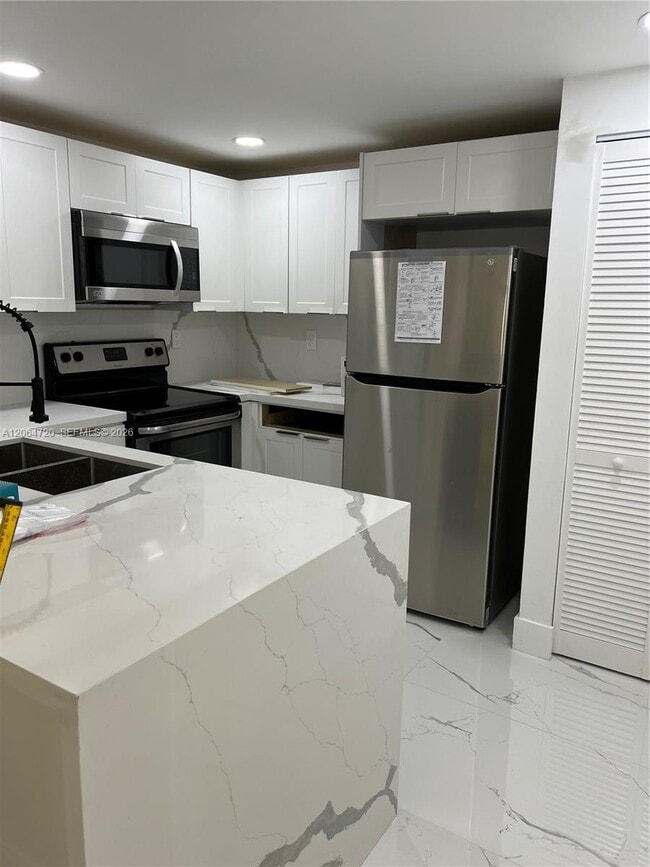 Building Photo - 9990 NW 9th Street Cir