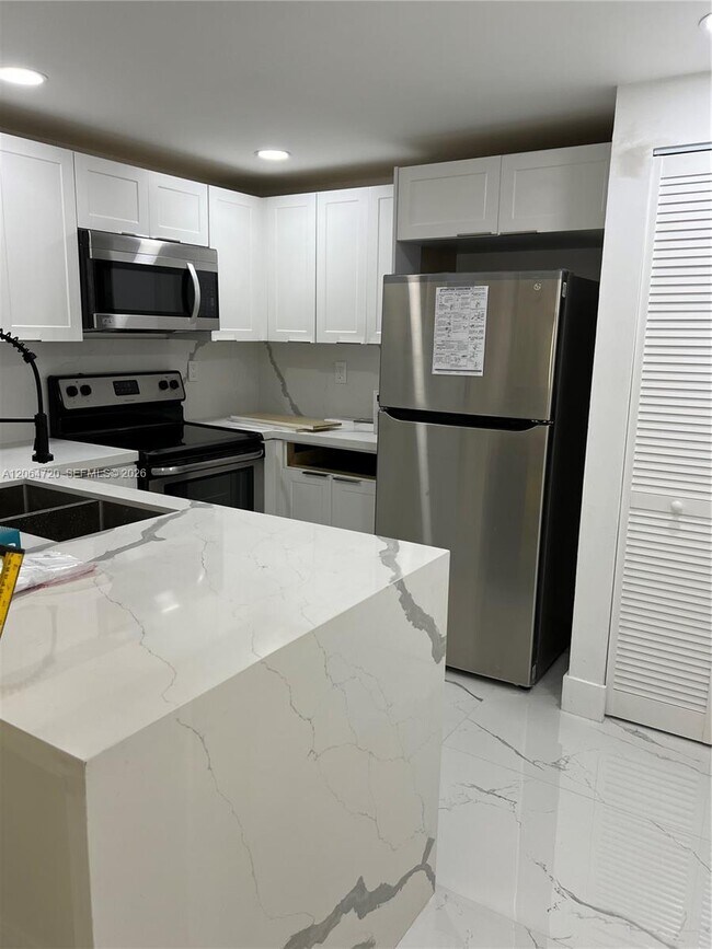 Foto del edificio - 9990 NW 9th Street Cir