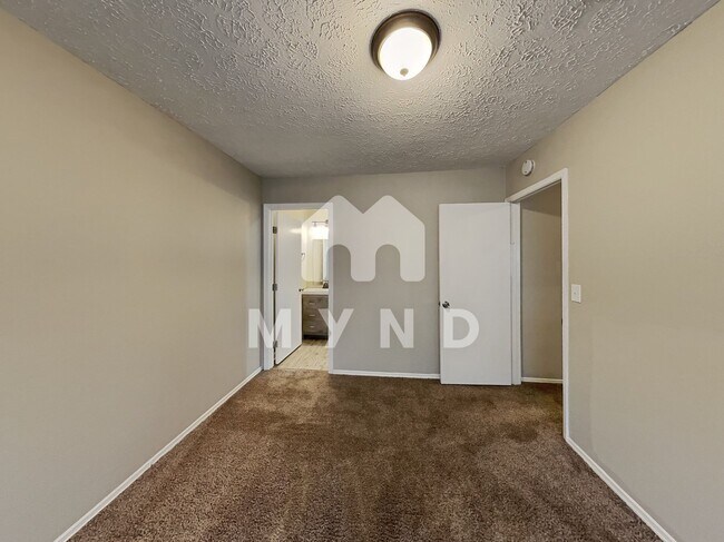 Building Photo - 5531 Downs Way