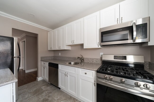 Interior Photo - Hickory Manor: In-Unit Washer & Dryer, Hea...