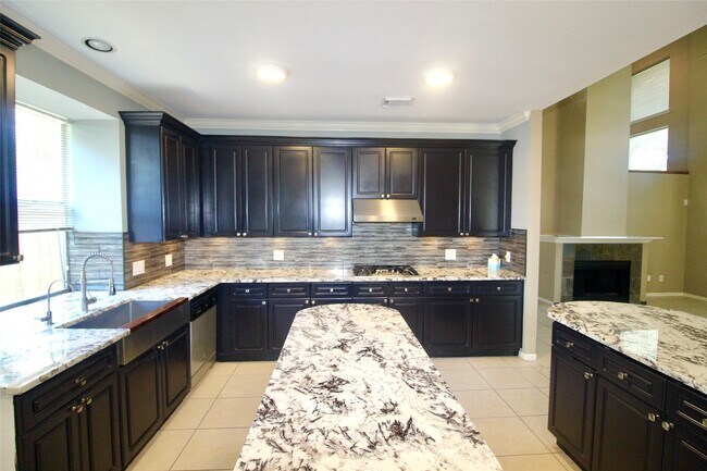 Foto del edificio - 4415 Crimson Ct
