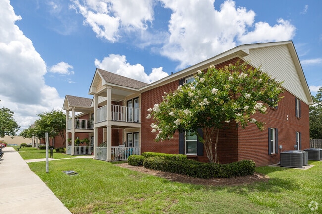 Building Photo - River Run Apartments