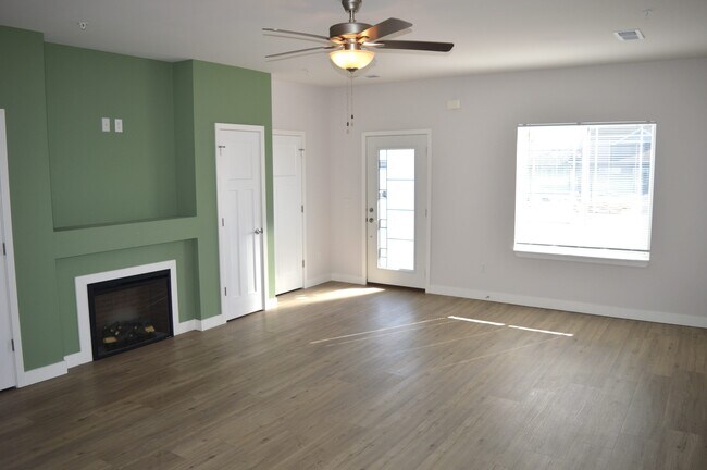 Building Photo - 4940 Innovation Dr